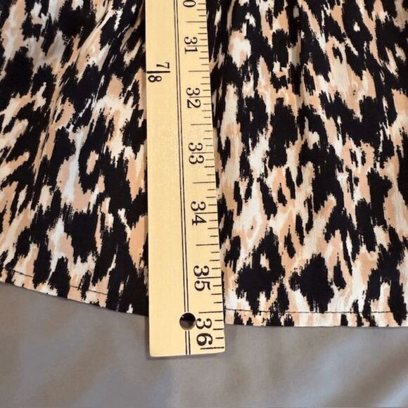 Ann Taylor Abstract Animal Print Ruffle Dress V-Neck Zip Back Long Sleeve Size 4 - Picture 10 of 12